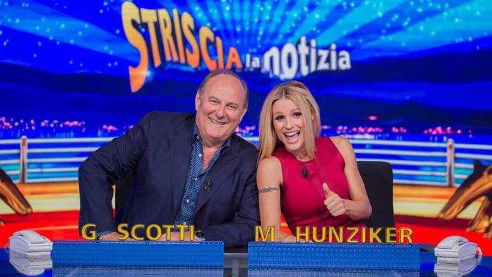 Gerry Scotti e Michelle Hunziker a Striscia la Notizia 