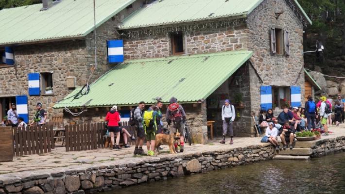 Finalmente l'estate: Lagdei e Lago Santo presi d'assalto