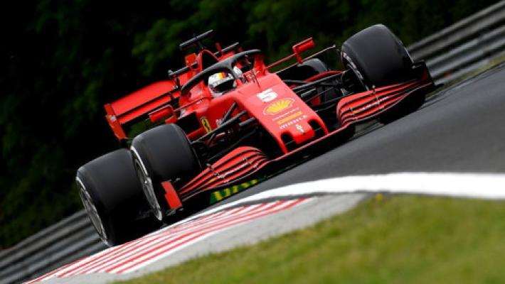Hamilton il più veloce, ma sul bagnato Vettel è davanti nelle libere 2