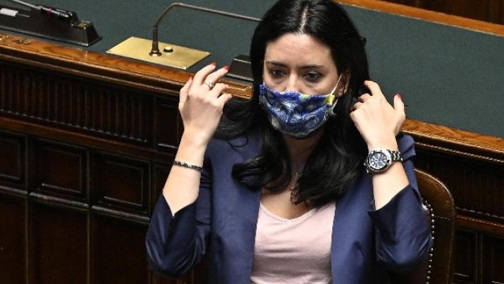 Azzolina, la scuola riapre, sfido Salvini