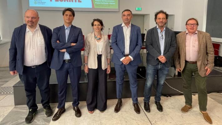 Da sinistra, Leonardo Fiorentini, Andrea Molè, Nausicaa Turco, Giacomo Bulleri, Lorenzo Lavagetto e Franco Corleone