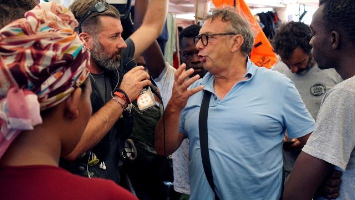 Migranti, il sindaco Lampedusa: "Dichiaro io lo stato di emergenza"