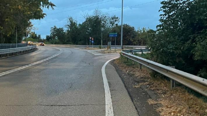 Scontro auto-bici fra via Mantova e via Toscana: un ferito