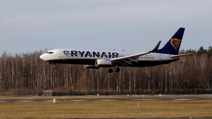 Ryanair perde 185 milioni nel primo trimestre