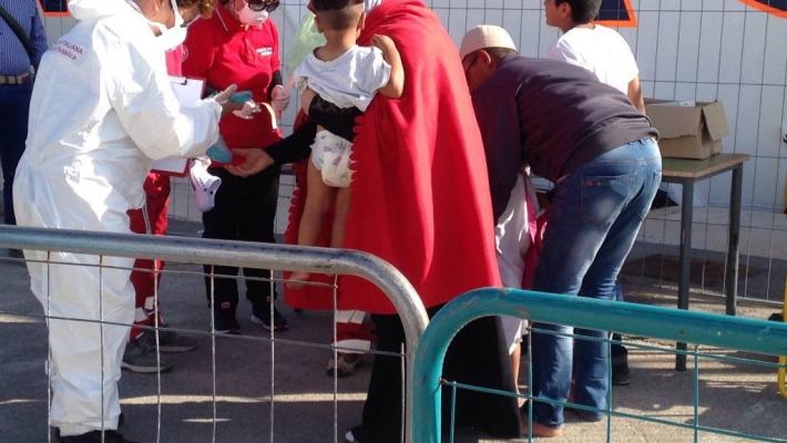 Ancora sbarchi a Lampedusa, il sindaco invoca lo stato d'emergenza