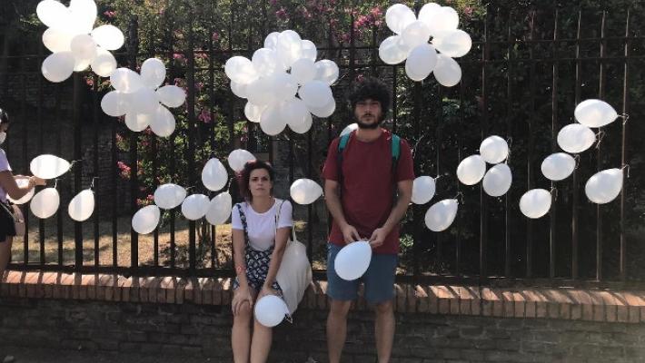 Strage Bologna: Sardine, 85 palloncini contro revisionisti