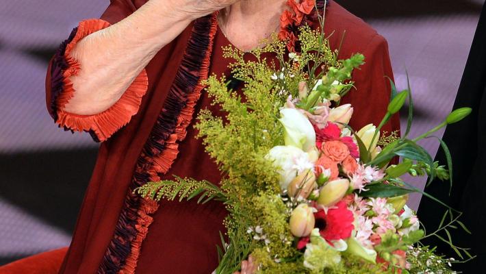 Telefonaci, Franca. Anche solo per dire: Cretinetti