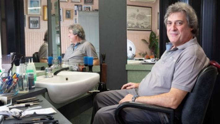 Chiude la saracinesca il &laquo;Mago della forbice&raquo;