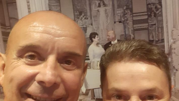 L'unico rene che ha è malato: la moglie gli dona uno dei suoi