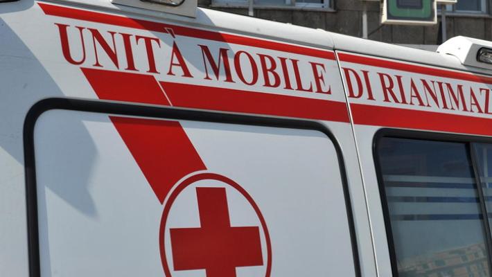 Tenta di uccidere figlio malato e si toglie la vita