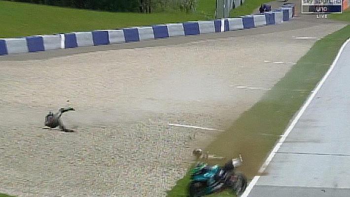Morbidelli contro Zarco: "E' un mezzo assassino". Il "miracolato" Rossi: "E' recidivo"