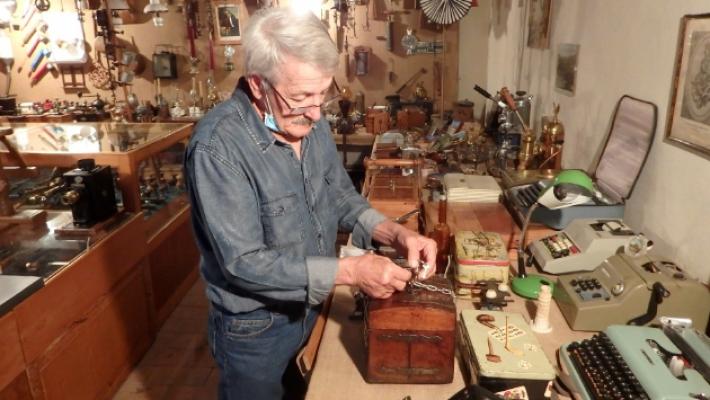 Bernazzoli, il collezionista di un mondo che non c'è più