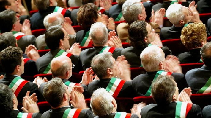 Abuso d'ufficio, i sindaci fanno fronte comune: «Reato troppo vago, va abolito»