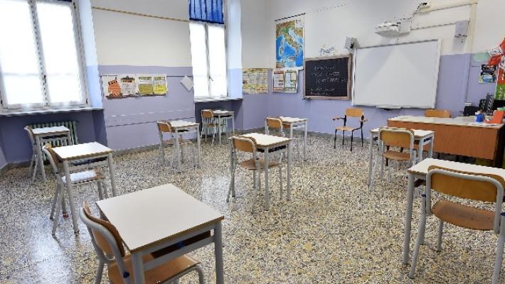 Botte e insulti al preside per l'alunno sospeso 
