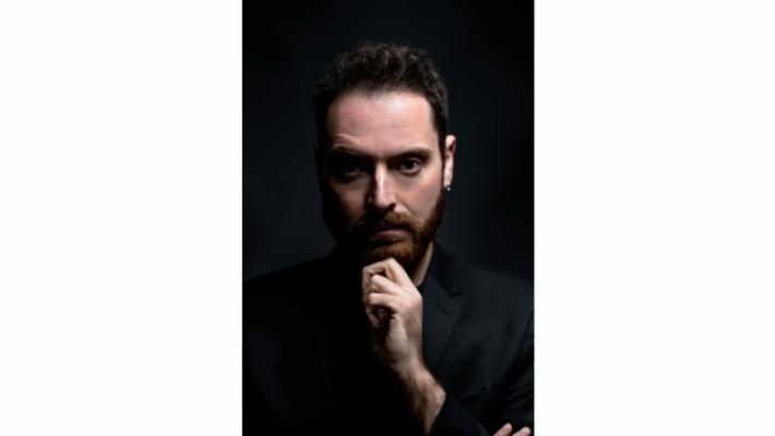 ll regista Menghini: «Così ho coinvolto i burattinai Ferrari»