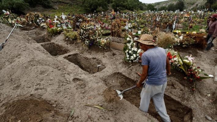 Messico: bimba si risveglia al suo funerale e muore poco dopo 