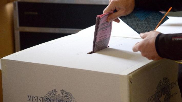 Il referendum usato come   specchietto  per le allodole