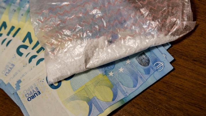 Il crack, la droga che si fuma, sta invadendo le nostre strade