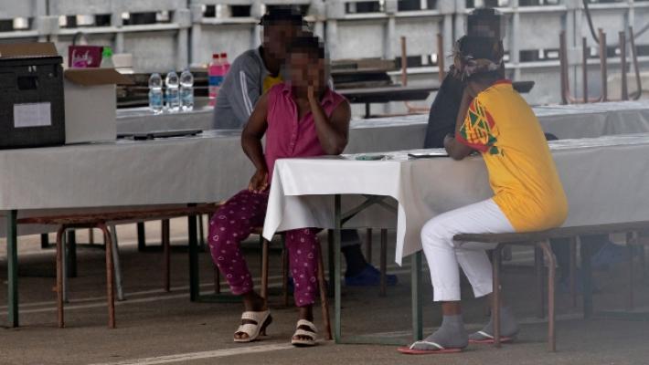 Il prefetto Garufi: «Migranti? Distribuzione equa tra i comuni: 3 ogni 1000 abitanti». I sindaci: «Ma non ci sono i posti»