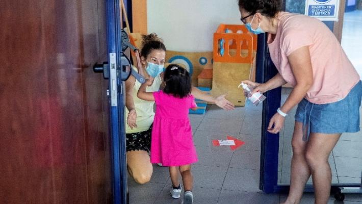 Bimbo autistico va a scuola ma torna a casa: manca l'insegnante
