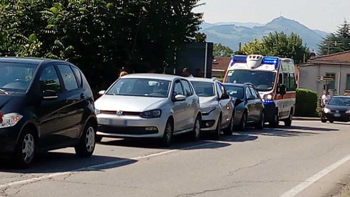 Langhirano, scontro tra due auto sulla Massese: una persona trasportata al Maggiore