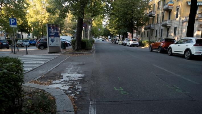 Accoltellato davanti al bar: due condanne