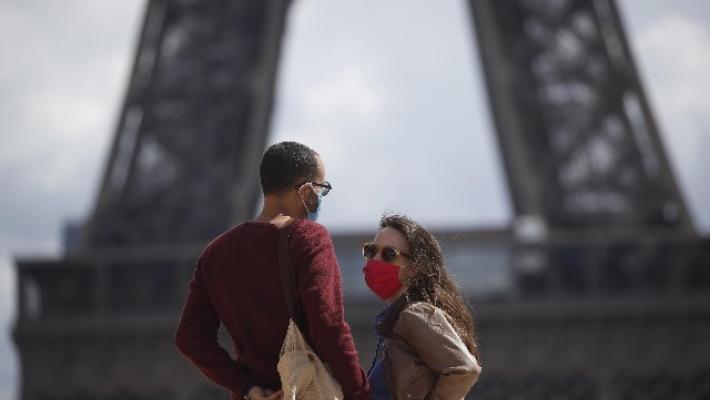 Oltre metà della Francia è "zona rossa".  Test per chi arriva in Italia