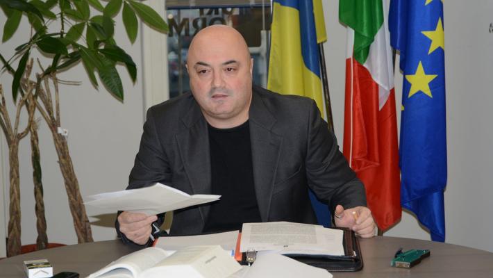 Greci, via al processo e prime scintille