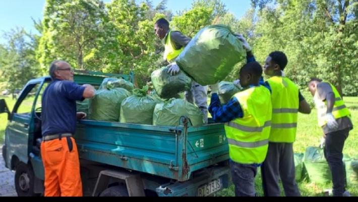 Dieci profughi al lavoro per ripulire Tabiano