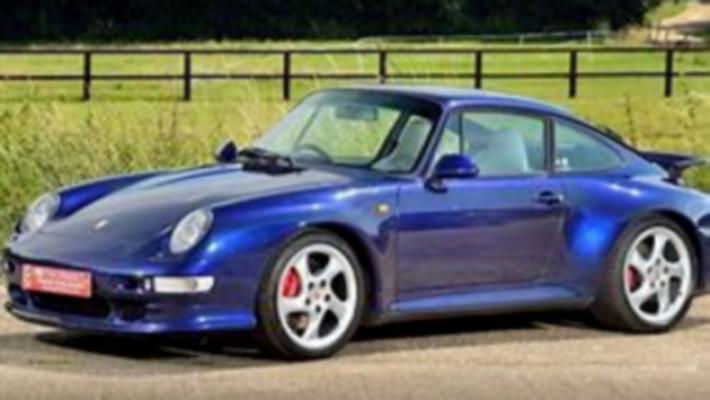 Mitica Porsche. Ma l'affare è una truffa da 41mila euro