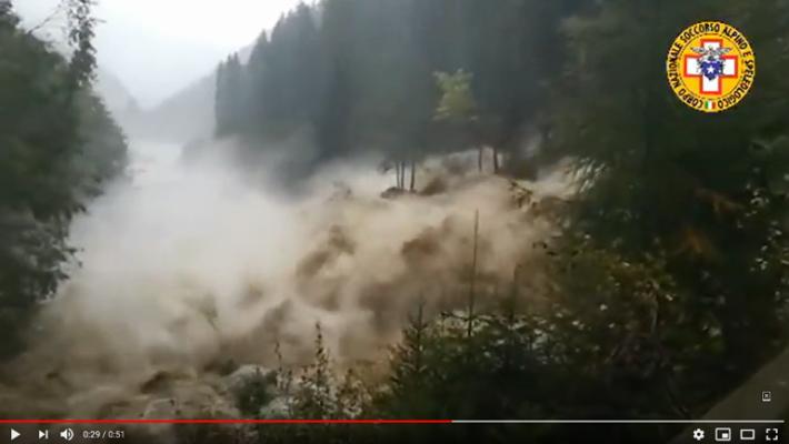Alto Adige, torrenti a valle con la forza di una valanga: le immagini fanno paura - Video 