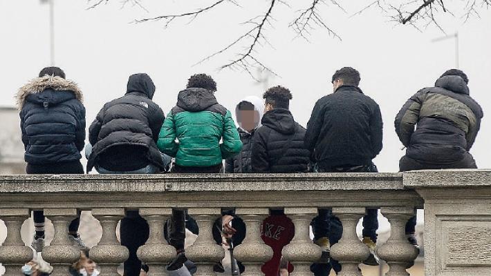 «Non ti fai gli affari tuoi: e allora ti ammazziamo»