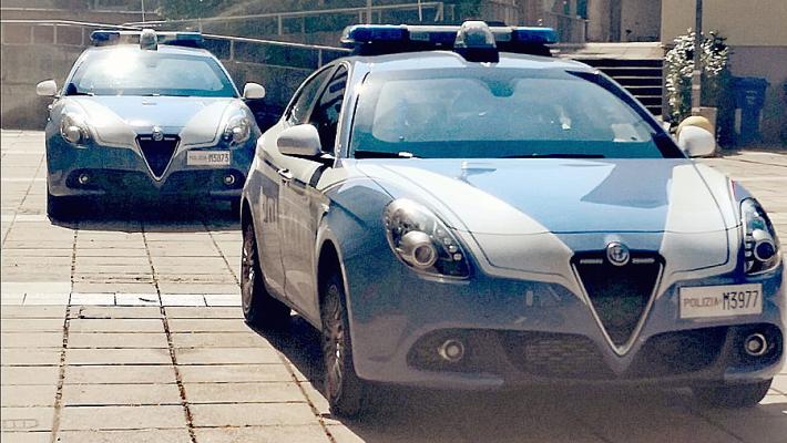 Assiste a un furto di una bicicletta, insegue il ladro e lo fa arrestare
