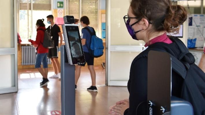 Due nuove classi in quarantena al liceo Sanvitale. Singoli casi positivi in 15 classi di 8 scuole