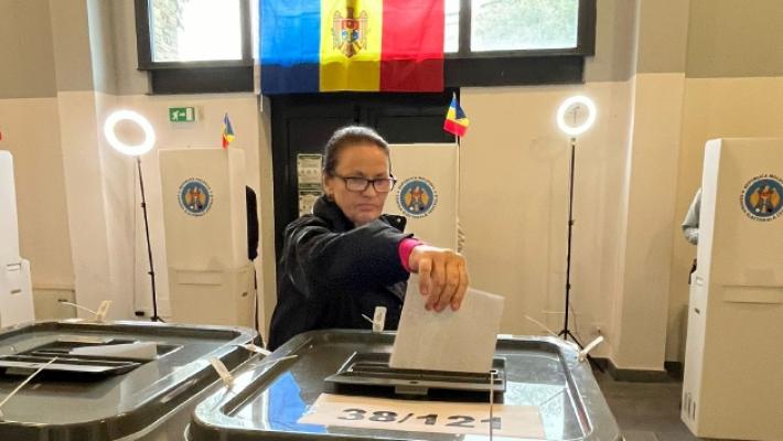 A Parma migliaia di moldavi al voto