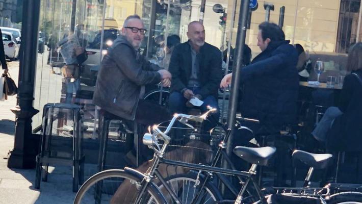 Stefano Pioli festeggia a Parma la vittoria nel derby