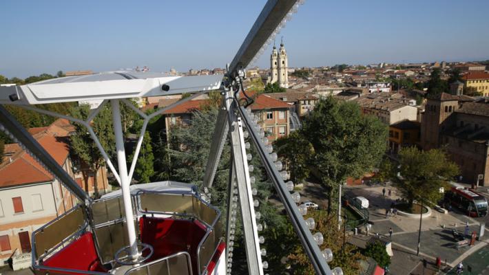 Ecco Parma vista dalla ruota
