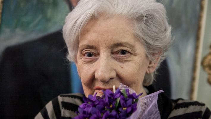Anna Maria Dall'Argine, la violetta sbocciata tra teatro e dialetto