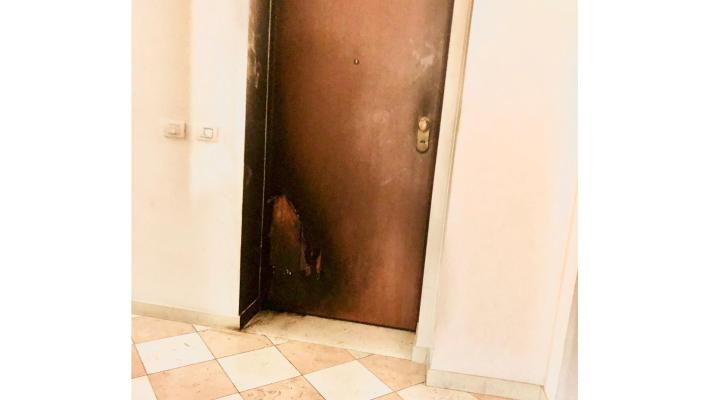 Fiamme e giri loschi: in strada Chiesa la gente ha paura