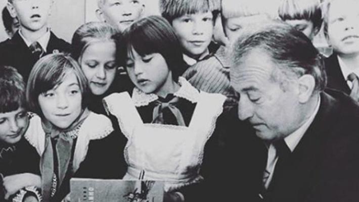 100 anni fa nasceva Gianni Rodari, maestro di narrativa per ragazzi
