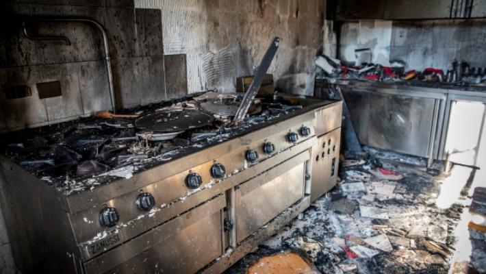 Orti del Garda, un grave incendio devasta la cucina