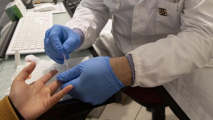 Più di 3mila test sierologici in farmacia: positivo il 5,8% a Parma