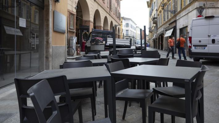Confcommercio: «Con le restrizioni a rischio migliaia di attività e posti di lavoro»