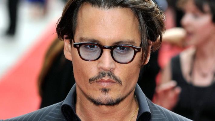 Johnny Depp, verdetto sfavorevole sulla denuncia per diffamazione al Sun