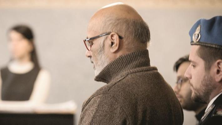 Ammazzò la moglie con la mazza da cricket: condannato all'ergastolo