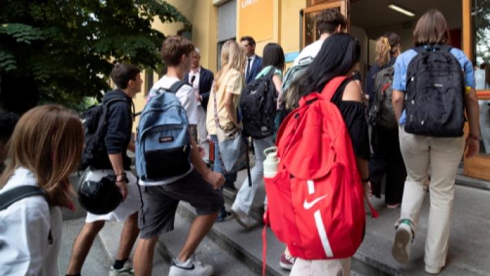 Scuola, a Parma mancano tante iscrizioni. I presidi: «Se non si fa entro lunedì, si rischia di non trovare posto»