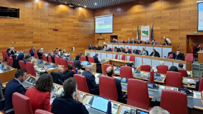 Violenza sulle donne, bufera sulle parole di Priamo Bocchi
