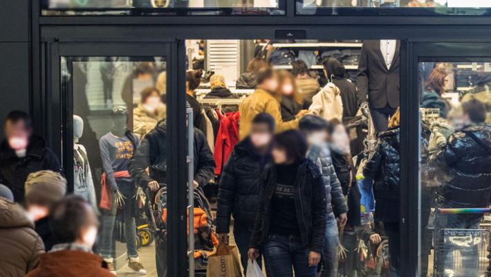 Confesercenti ricorre al Tar per i centri commerciali: "No allo stop nei weekend"