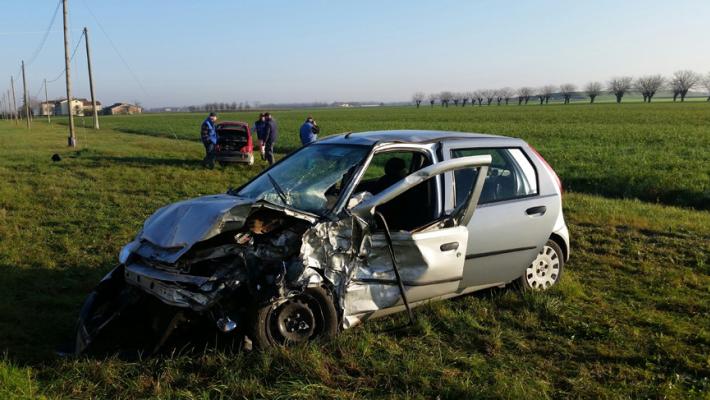 Schianto tra due camion e due auto. Via Burla chiusa per ore