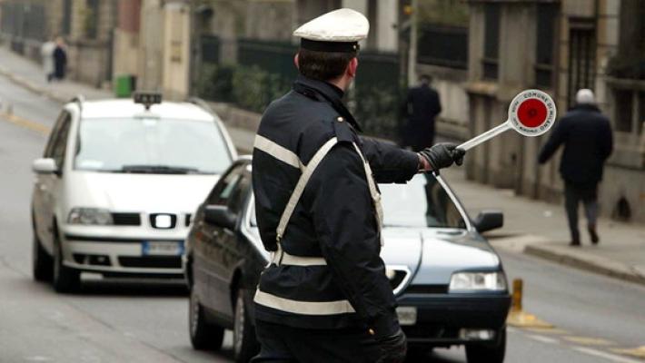 La qualità dell'aria non migliora: "bollino rosso" e restrizioni al traffico fino a venerdì - Ecco chi può circolare e chi no a Parma 